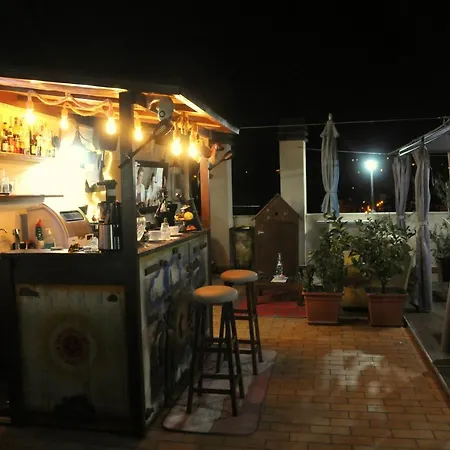 La Casa Di Luna Отель типа 