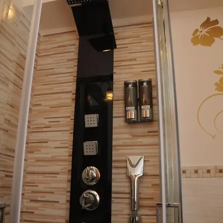 La Casa Di Luna Bed & Breakfast