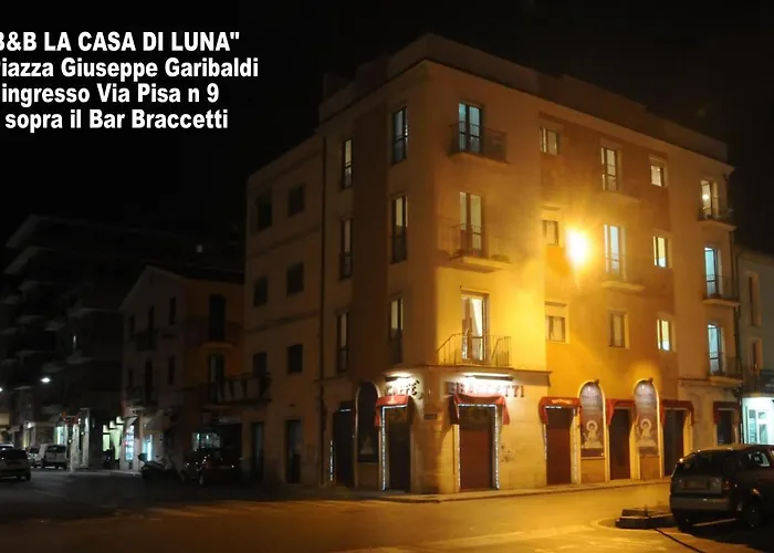 Alojamento de Acomodação e Pequeno-almoço La Casa Di Luna 4*