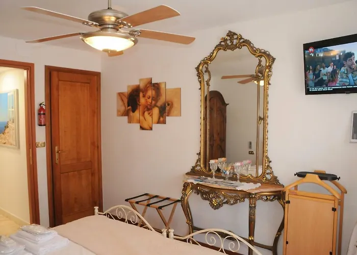 Alojamento de Acomodação e Pequeno-almoço La Casa Di Luna