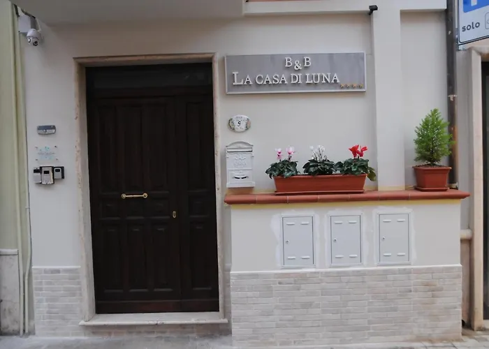 Alojamento de Acomodação e Pequeno-almoço La Casa Di Luna 4*